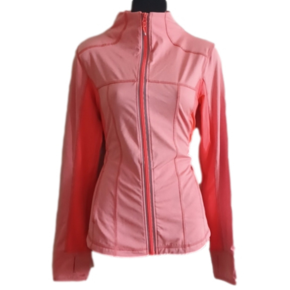 𝅺BKE Sport zip up jacket. Beautiful  colors for Summer! Size medium.